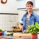 Man in keuken aan het koken. Berebeeld beeldretouche voor Nopoint Fotostudio | Jumbo.